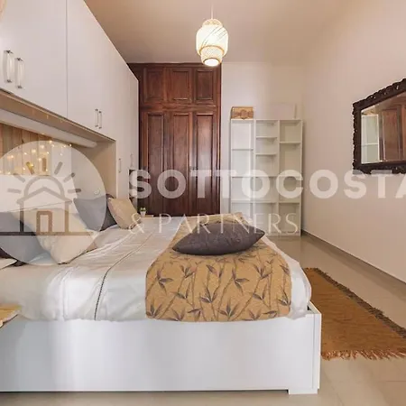 Chiara Torre Lapillo